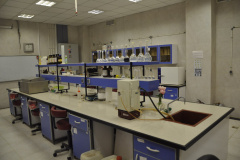 آزمایشگاه شیمی مواد غذایی