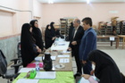 بازدید رئیس دانشگاه از روند ثبت‌نام دانشجویان کارشناسی