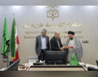 تقدیر از رزمندگان و خانواده‌ شهدای شاغل در دانشگاه